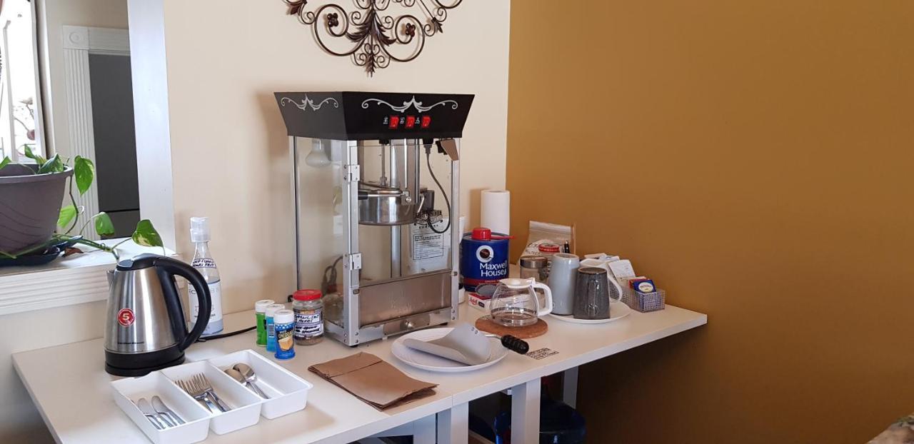 Tuscan Ridge Guesthouse Calgary West Ngoại thất bức ảnh